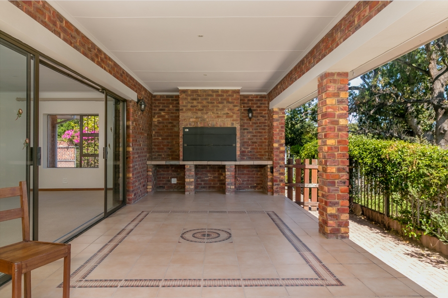 To Let 4 Bedroom Property for Rent in Hunters Home Western Cape